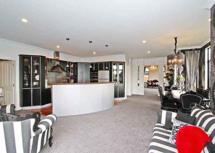  at 14 Kareti Drive, Richmond