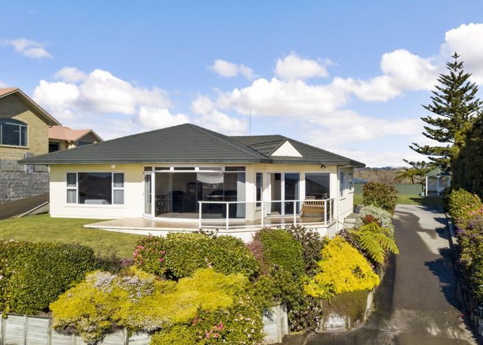  at 16D Burns Street, Westown, New Plymouth