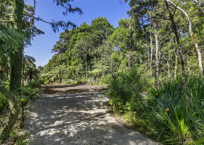  at 747 Scenic Drive, Henderson Valley, Auckland