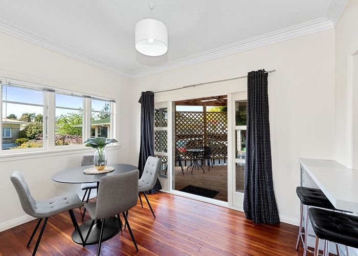  at 7 Storey Avenue, Forest Lake, Hamilton