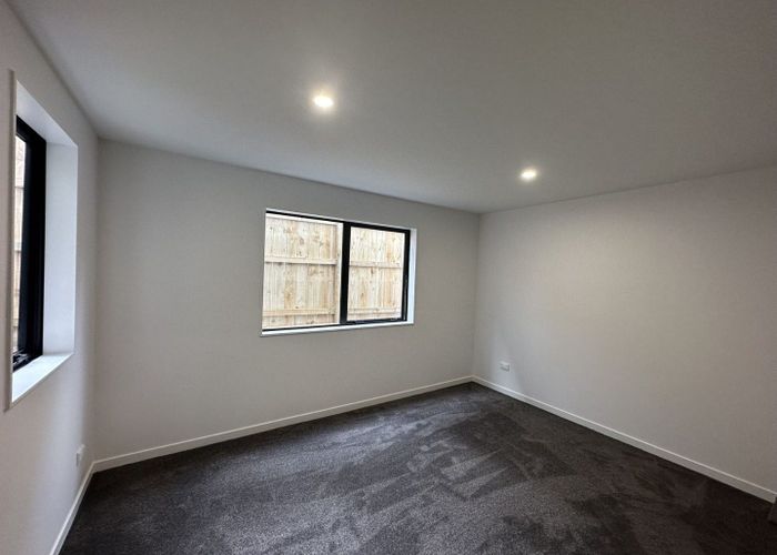  at 8B Lynn Rd, Bayview, North Shore City, Auckland