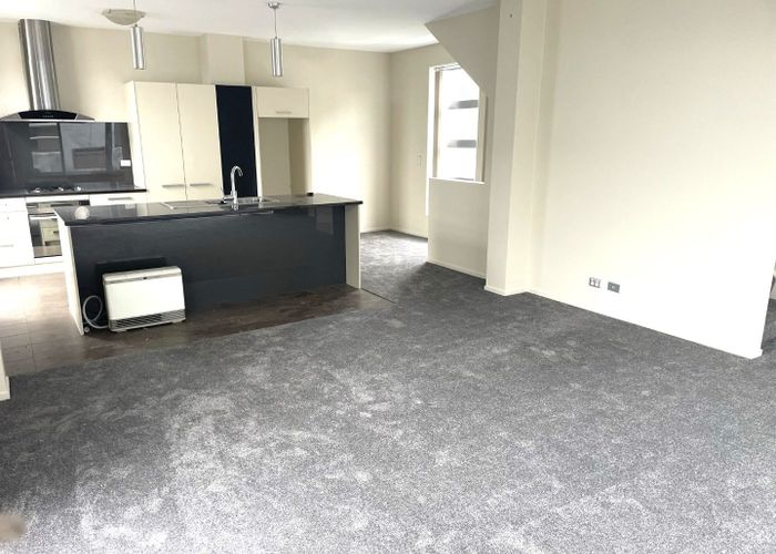  at 35E Garnet Road, Westmere, Auckland