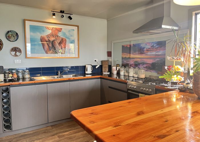  at 7 Margery Street, Riverton