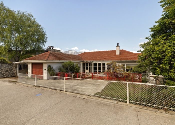  at 46 Man Street, Queenstown, Queenstown
