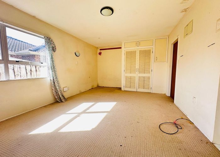  at 129 Russell Road, Manurewa, Auckland