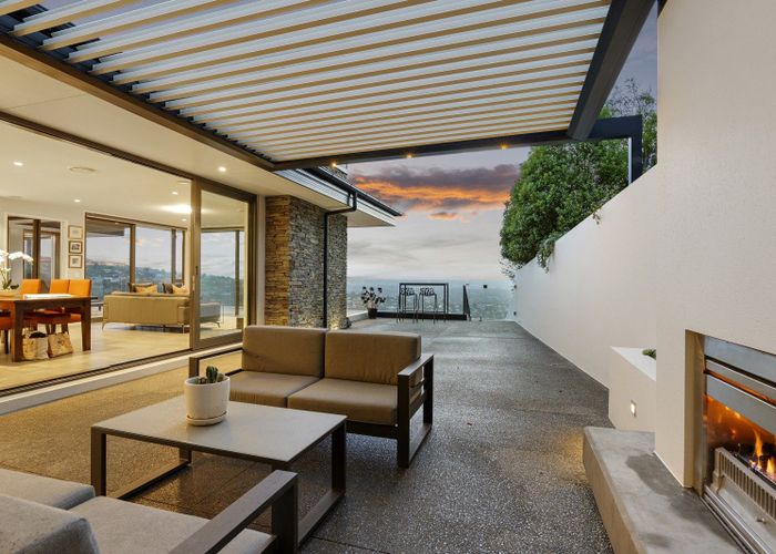  at 6 Swanton Drive, Huntsbury, Christchurch