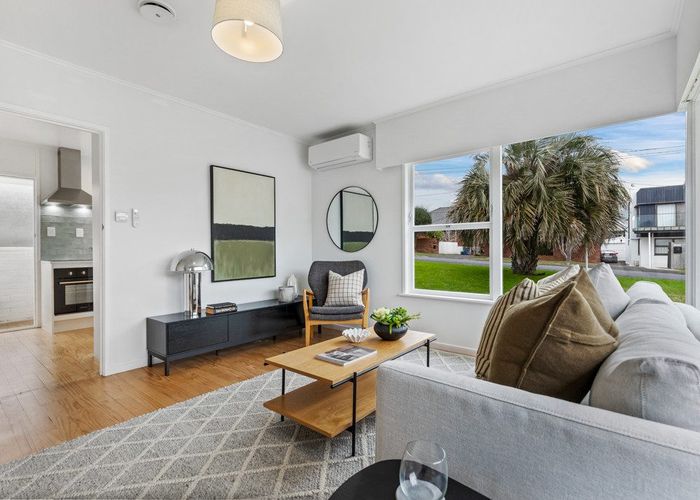  at 1/14 Westwell Road, Belmont, North Shore City, Auckland