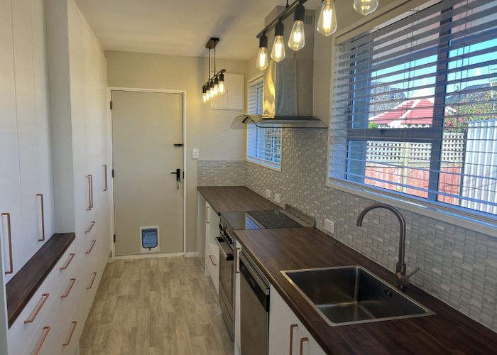  at 2/14 Apollo Place, Papanui, Christchurch