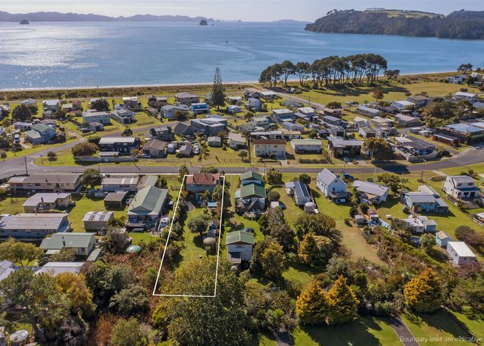  at 6 Captain Cook Road, Cooks Beach, Whitianga