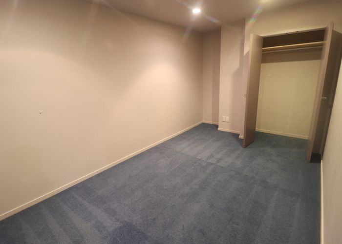  at 2/14 Airborne Road, Albany, North Shore City, Auckland