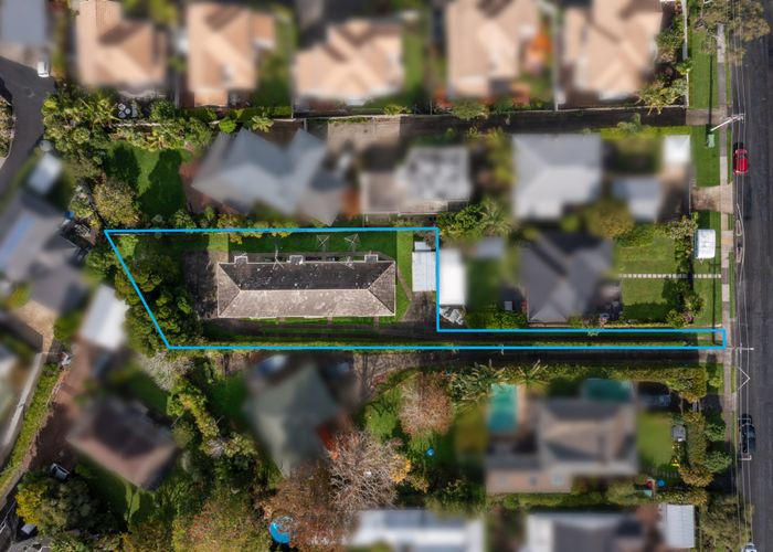 at 18A Eversleigh Road, Belmont, Auckland