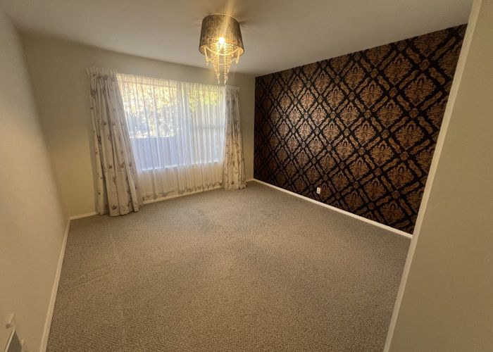  at 2/14 Apollo Place, Papanui, Christchurch