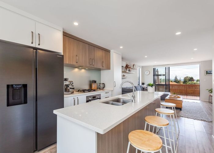  at 12 Seafarer Crescent, Stanmore Bay, Whangaparaoa