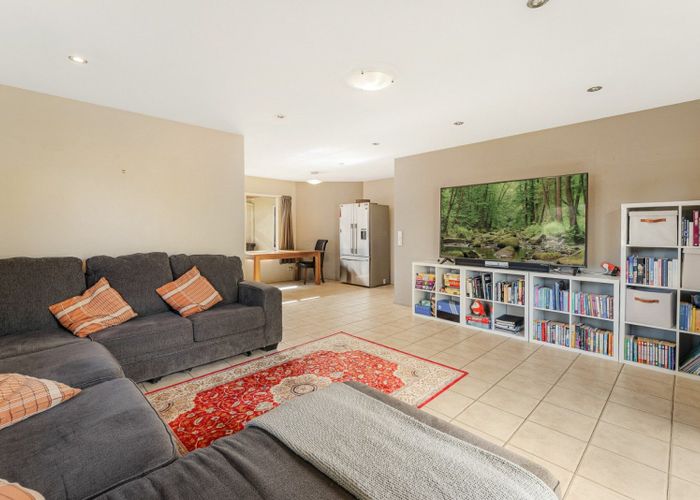  at 1 Vanderbilt Place, Welcome Bay, Tauranga, Bay Of Plenty