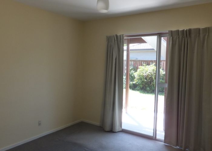  at 2/243 New Brighton Road, Burwood, Christchurch City, Canterbury
