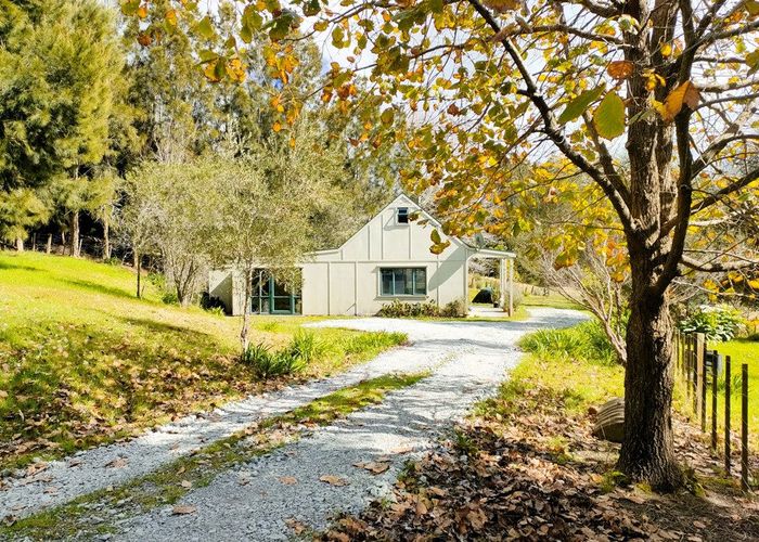  at 211 Tara Road, Kaiwaka