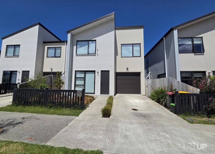  at 4 Coast Garden Drive, Hobsonville, Waitakere City, Auckland