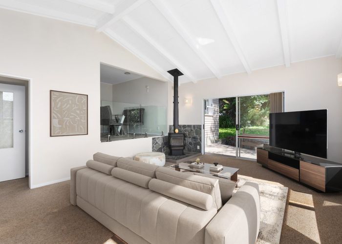  at 30 Davis Grove, Wainuiomata, Lower Hutt, Wellington