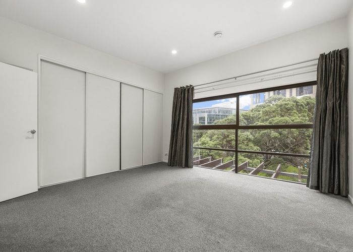  at 2/55 Mahuhu Crescent, City Centre, Auckland City, Auckland