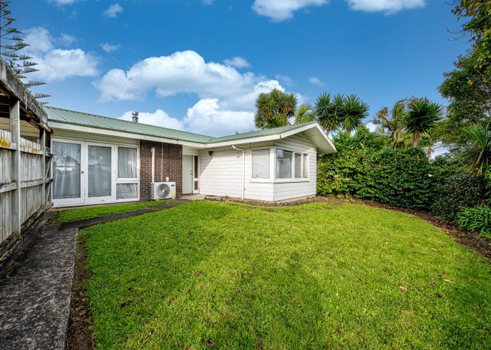  at 4 Pinero Place, Bucklands Beach, Auckland