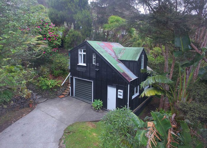  at 64 Mountain Road, Henderson Valley, Auckland