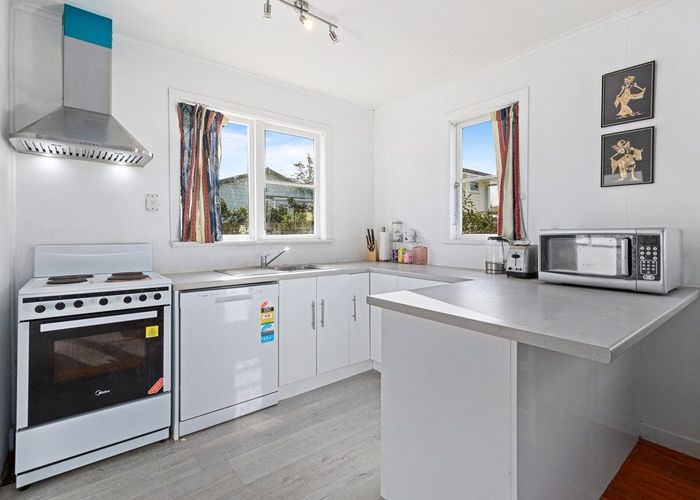  at 210 Archers Road, Glenfield, North Shore City, Auckland