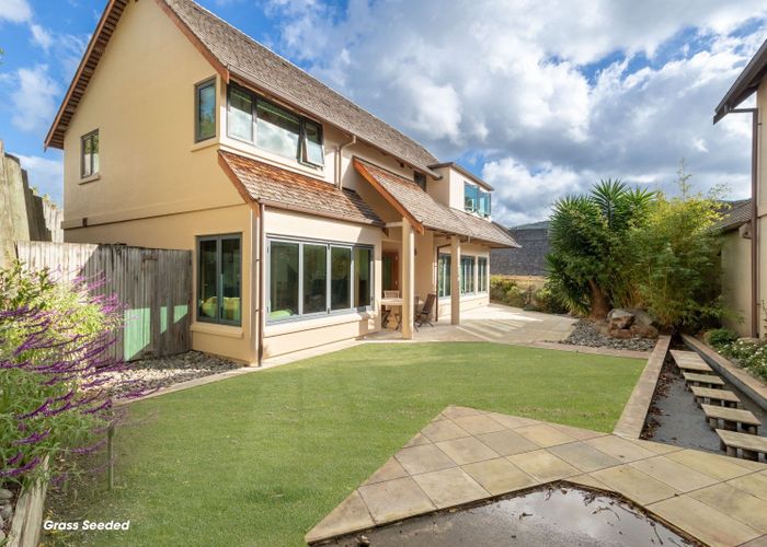  at 2/3 Gard Street, Silverstream, Upper Hutt, Wellington