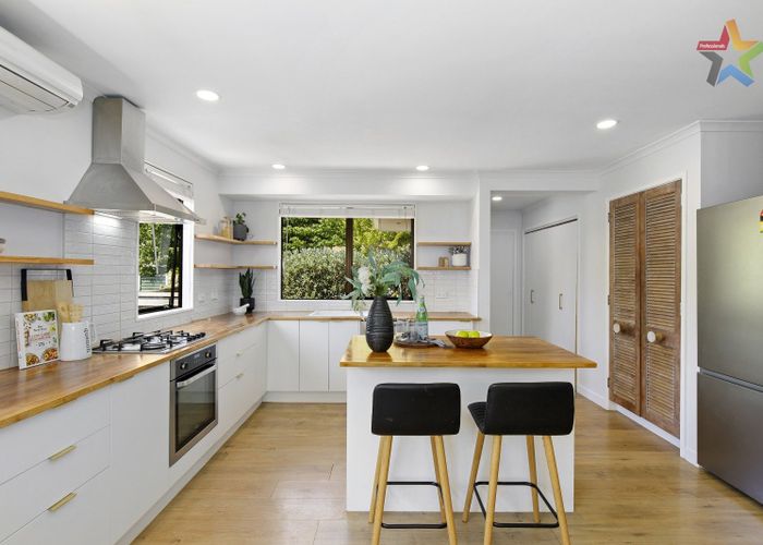  at 9 Field Street, Silverstream, Upper Hutt