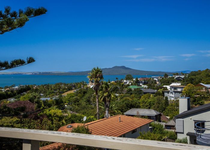  at 7 Aberdeen Road, Castor Bay, North Shore City, Auckland