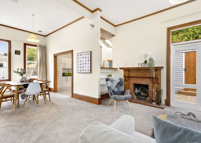  at 60 Glenmore Street, Northland, Wellington