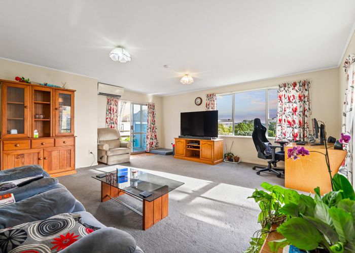  at 18 Peterhouse Place, West Harbour, Waitakere City, Auckland