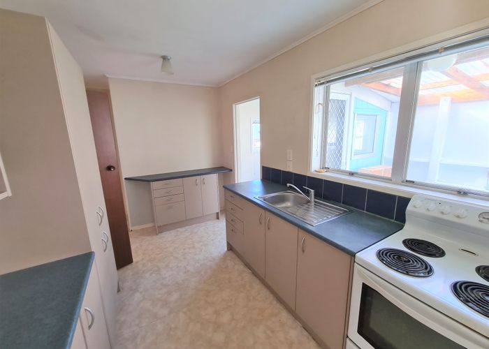  at 3/70 Alton Avenue, Hillcrest, North Shore City, Auckland