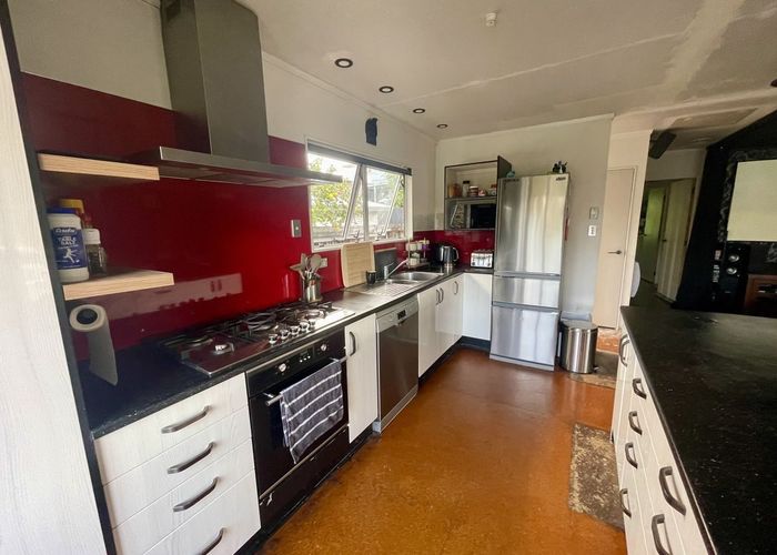  at 11 Dunrobbin Place, Gate Pa, Tauranga