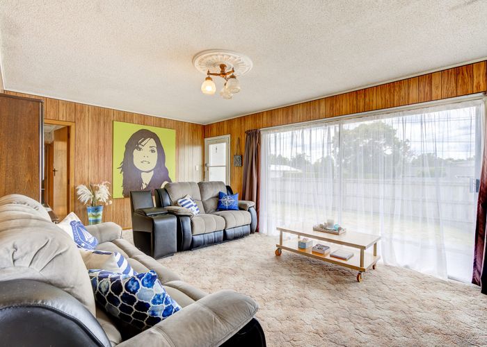  at 37 Yvonne Street, Melville, Hamilton
