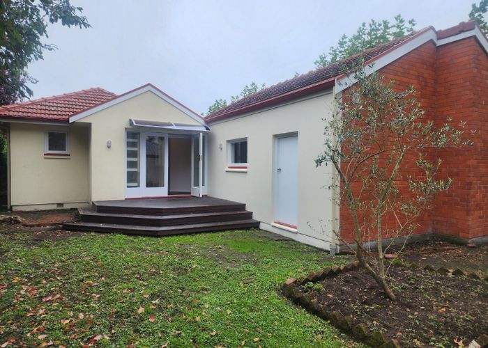  at 32 Strowan Road, Strowan, Christchurch City, Canterbury