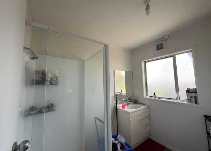  at 2/195 Buckland Road, Mangere East, Manukau City, Auckland