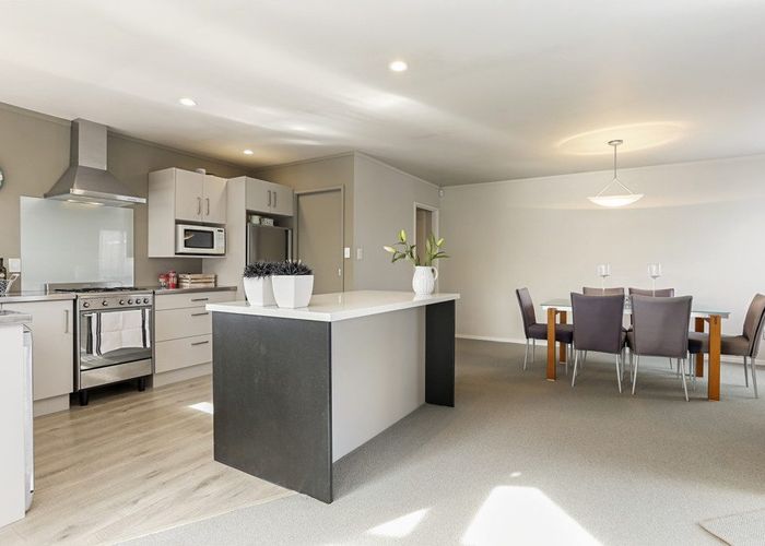  at 2/47 Alverston Street, Waterview, Auckland City, Auckland