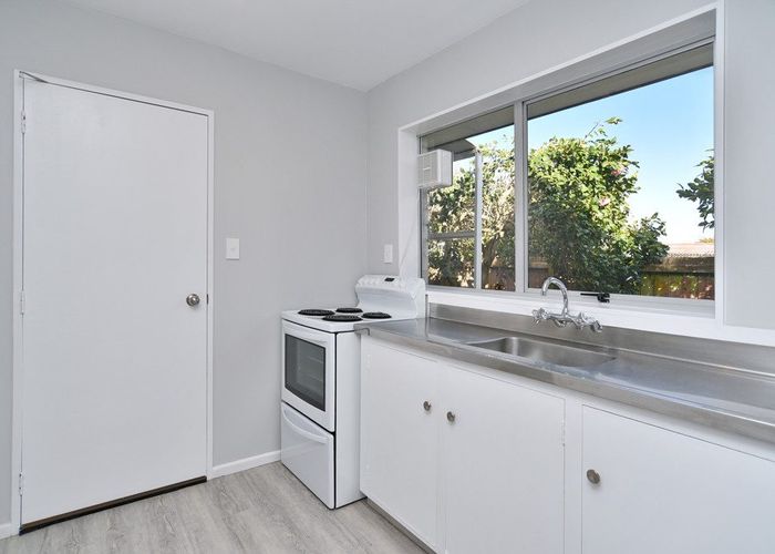  at 43b Oldwood Street, Bishopdale, Christchurch City, Canterbury