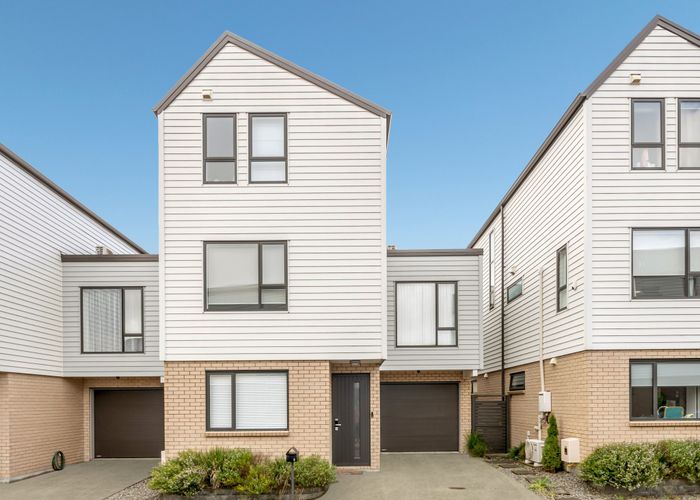  at 10 Koropiko Lane, Flat Bush, Auckland