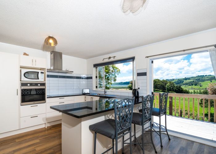  at 1616 State Highway 16, Helensville, Helensville