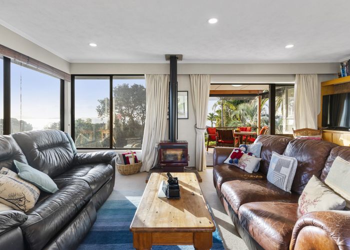  at 6 Campbell Road, Maraetai, Auckland