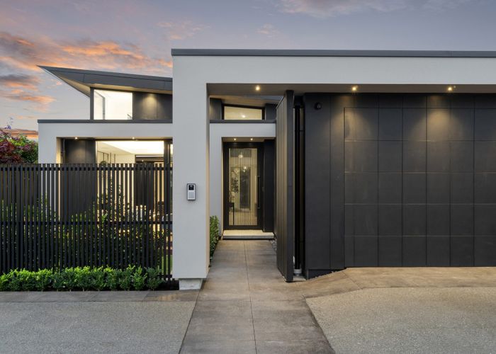  at 32 Queens Avenue, Merivale, Christchurch