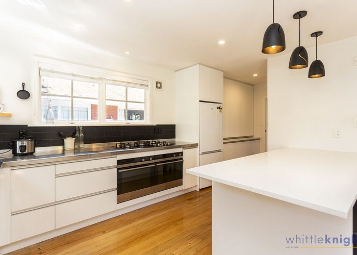  at 7 Parkstone Avenue, Ilam, Christchurch City, Canterbury