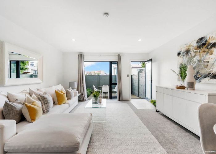  at 22/3 Burton Street, Grafton, Auckland