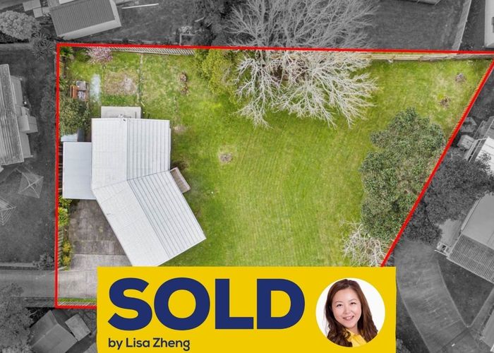  at 25 Roberts Road, Te Atatu South, Auckland