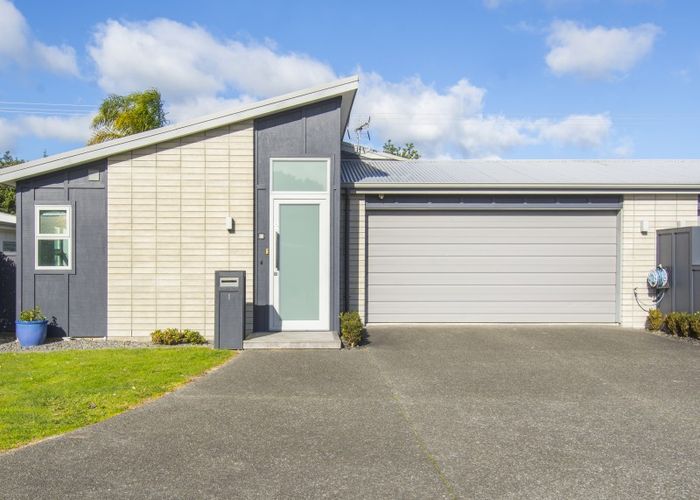  at 1 Lennon Way, Papamoa Beach, Papamoa