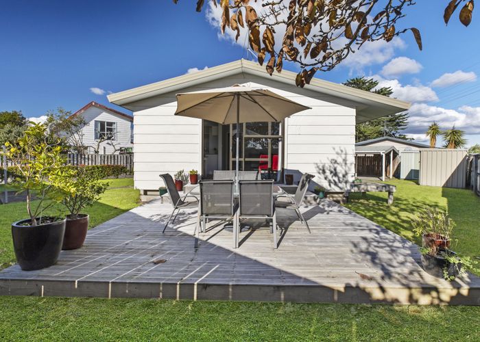  at 18 AUREA AVE, Pakuranga, Auckland