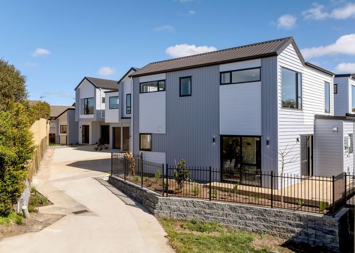  at Lots 1-4, 13 Quibray Place, Botany Downs, Manukau City, Auckland