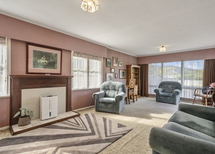  at 9 Wright Street, Wainuiomata, Lower Hutt