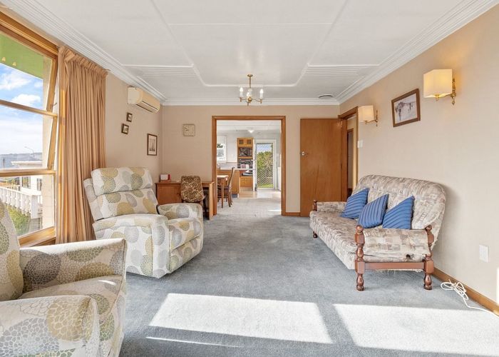  at 42 Middleton Road, Kew, Dunedin